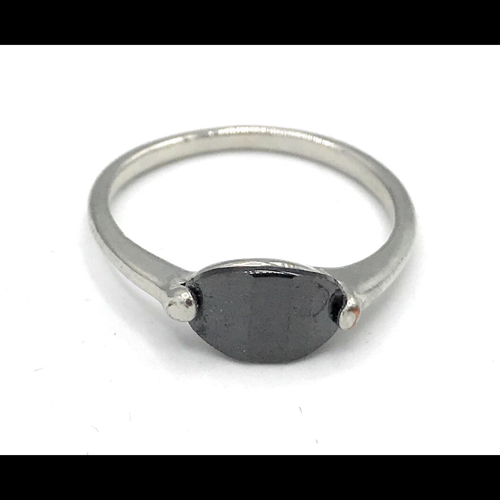Black Fashion Ring Size 7 758